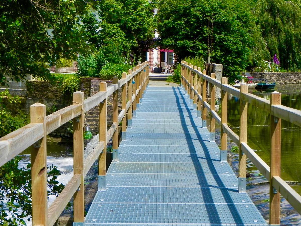 Le Moulin De Bury, Maison De Campagne Au Bord De La Riviere A 13 Kms Au Sud De Rennes Chavagne Exterior foto